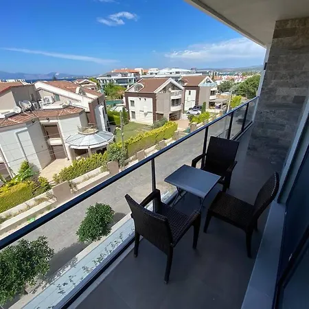 Apartament Dubleks Havuzlu Sifir Daire *