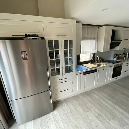 Apartament Dubleks Havuzlu Sifir Daire *